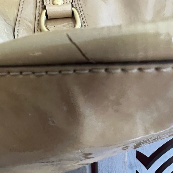 COACH 1941 Handbag Bone Embossed Liquid Gloss Patent Leather - Picture 12 of 16